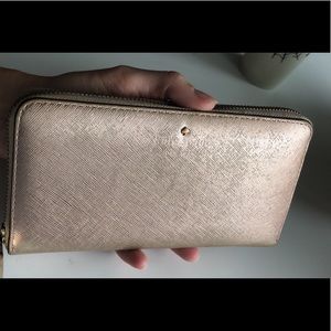 Kate Spade Wallet ♠️ Lowest price!!!
